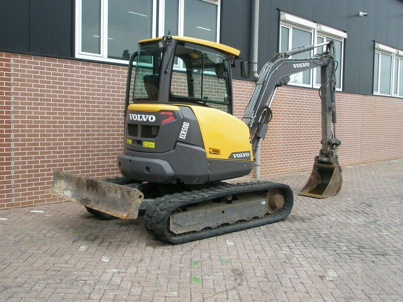 Volvo ECR50D - Мини-экскаватор: фото 4 Volvo ECR50D - Мини-экскаватор: фото 4