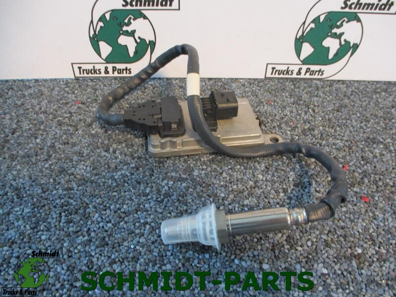 DAF 1973527 / 2006245 NOX Sensor Euro 6 - Глушитель/ Выхлопная система для Грузовиков: фото 1 DAF 1973527 / 2006245 NOX Sensor Euro 6 - Глушитель/ Выхлопная система для Грузовиков: фото 1