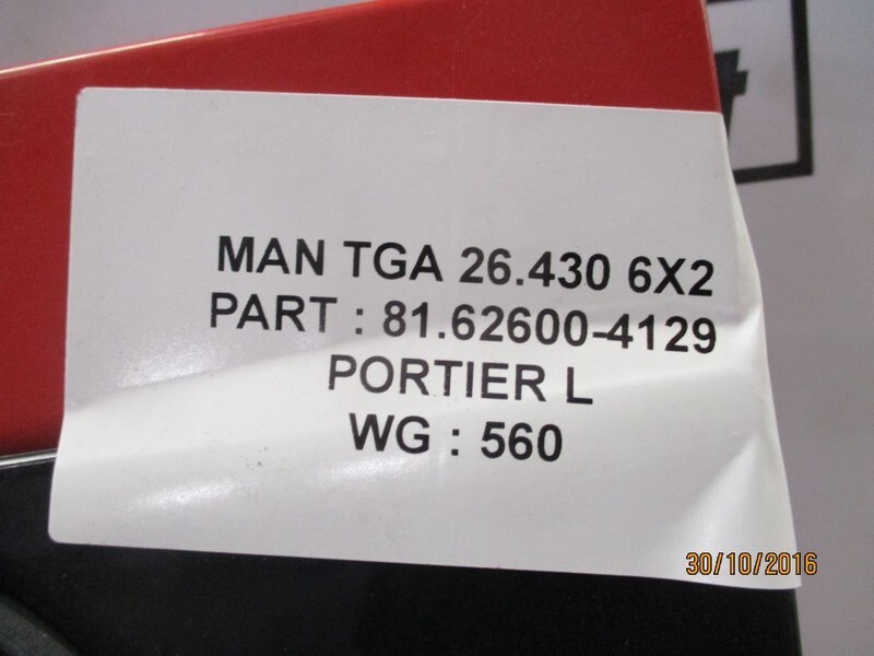 MAN 81.62600-4119 Deur Links TGX TGA - Кабина и интерьер для Грузовиков: фото 4 MAN 81.62600-4119 Deur Links TGX TGA - Кабина и интерьер для Грузовиков: фото 4