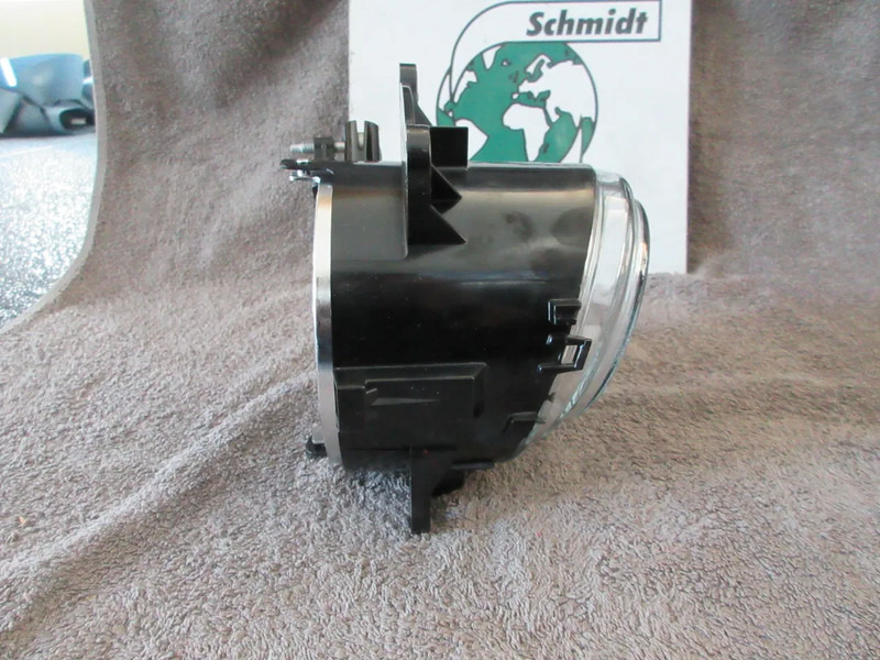 Mercedes-Benz A 960 820 04 56 // A 960 820 05 56 R+L MISTLAMP NIEUWE ACTROS MP4 - Противотуманная фара для Грузовиков: фото 4 Mercedes-Benz A 960 820 04 56 // A 960 820 05 56 R+L MISTLAMP NIEUWE ACTROS MP4 - Противотуманная фара для Грузовиков: фото 4