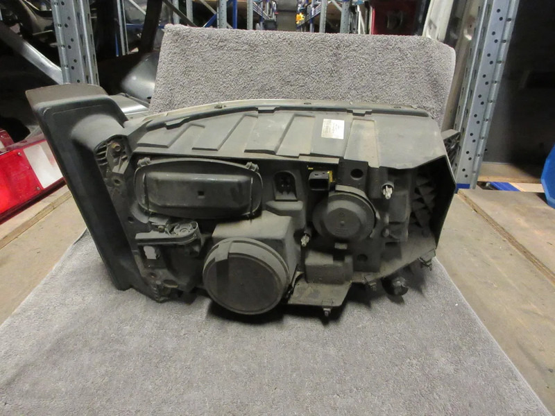 Renault 7482251239 KOPLAMP RENAULT T 480 EURO 6 LINKS - Передняя фара для Грузовиков: фото 3 Renault 7482251239 KOPLAMP RENAULT T 480 EURO 6 LINKS - Передняя фара для Грузовиков: фото 3