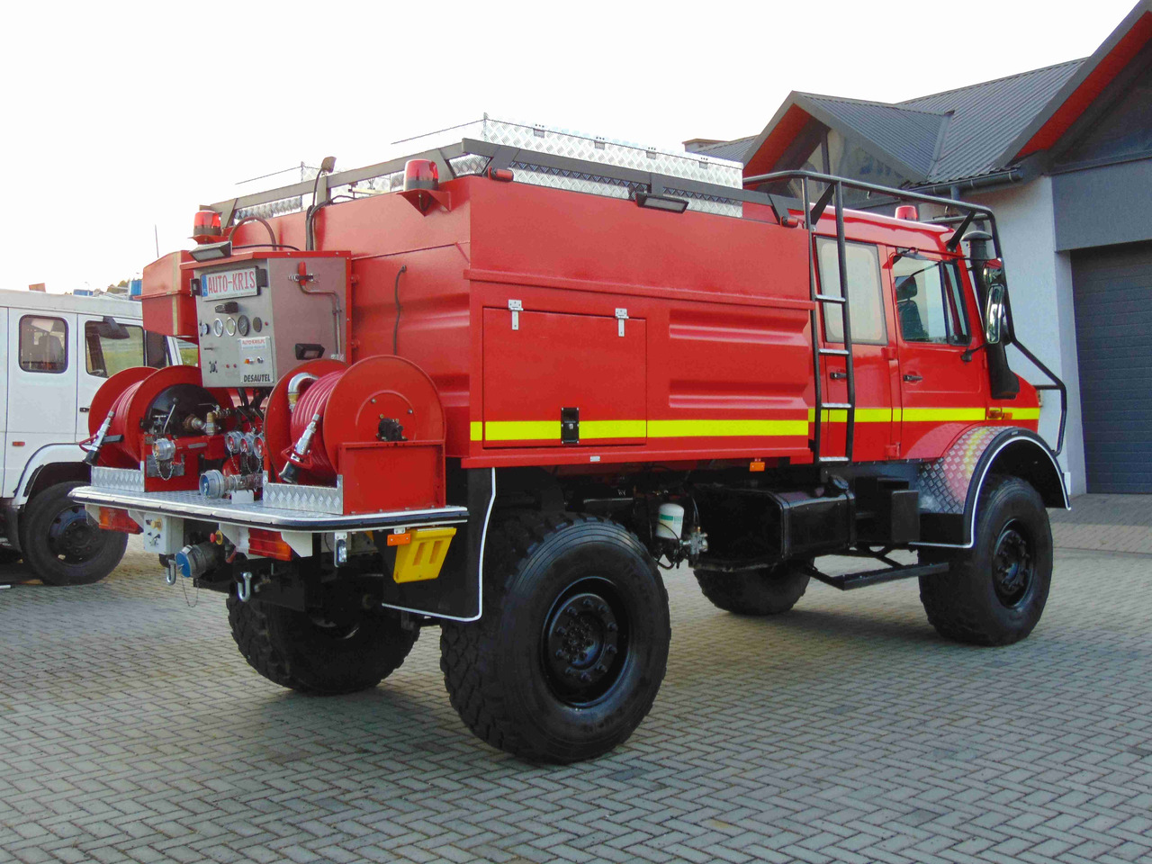 MERCEDES-BENZ Unimog U5000 4x4 DESAUTEL - 5000 WATER !!! - Пожарная машина: фото 4 MERCEDES-BENZ Unimog U5000 4x4 DESAUTEL - 5000 WATER !!! - Пожарная машина: фото 4
