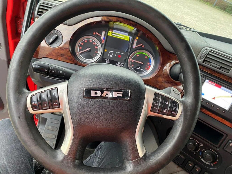 Грузовик с закрытым кузовом DAF CF400 / CURTAIN SAILS / BIG PLATFORM 2500 KG / DEB / NAVI / FULL-AIR / LWDS / ACC / AUTOMATIC / EURO-6 / 2015: фото 15