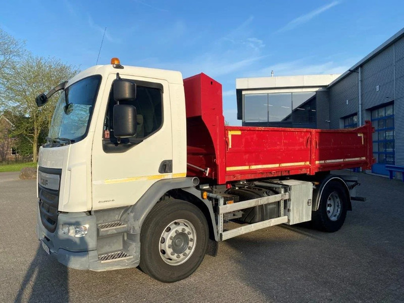 DAF LF310 / MAREL TIPPER / TUV:09-08-2024 / ONLY:145335 KM / MANUAL / EURO-6 / 2016 - Самосвал: фото 1 DAF LF310 / MAREL TIPPER / TUV:09-08-2024 / ONLY:145335 KM / MANUAL / EURO-6 / 2016 - Самосвал: фото 1