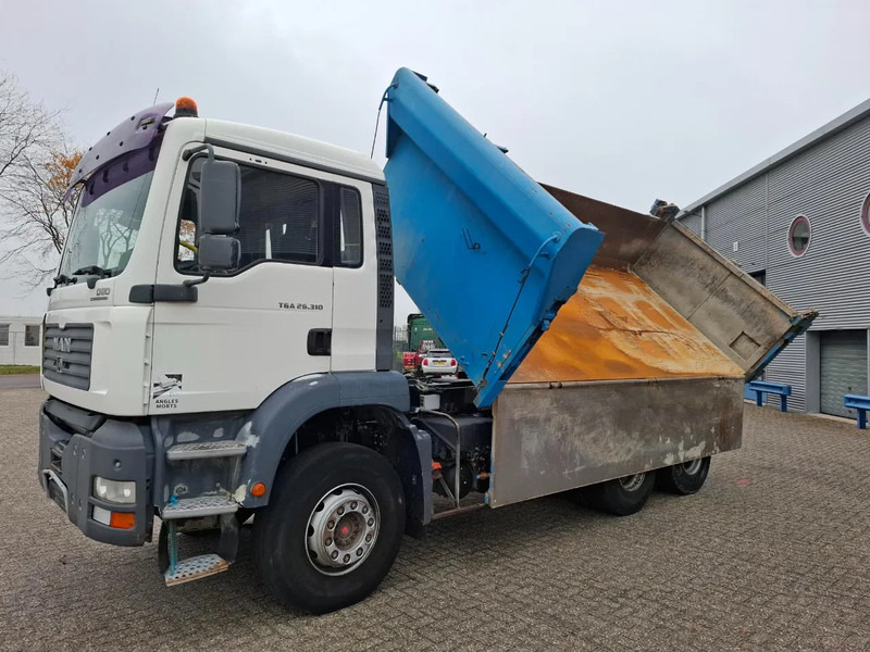 MAN TGA 26.310 / 6X4 / 2XBIG AXLE / 2SIDE TIPPER / ONLY:545423 KM / TUV:06-05-2026 / FULL-STEEL / AIRCO / MANUAL / EURO-4 / 2005 - Самосвал: фото 2 MAN TGA 26.310 / 6X4 / 2XBIG AXLE / 2SIDE TIPPER / ONLY:545423 KM / TUV:06-05-2026 / FULL-STEEL / AIRCO / MANUAL / EURO-4 / 2005 - Самосвал: фото 2