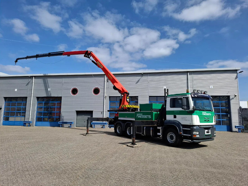 MAN TGA 33.410 / 6X4 / PALFINGER PK4000 1EL ROOFER CRANE / 25M / REMOTE / 2X BIG AXLE / 490677 KM / MANUAL / EURO-3 / 2005 - Автоманипулятор: фото 5 MAN TGA 33.410 / 6X4 / PALFINGER PK4000 1EL ROOFER CRANE / 25M / REMOTE / 2X BIG AXLE / 490677 KM / MANUAL / EURO-3 / 2005 - Автоманипулятор: фото 5