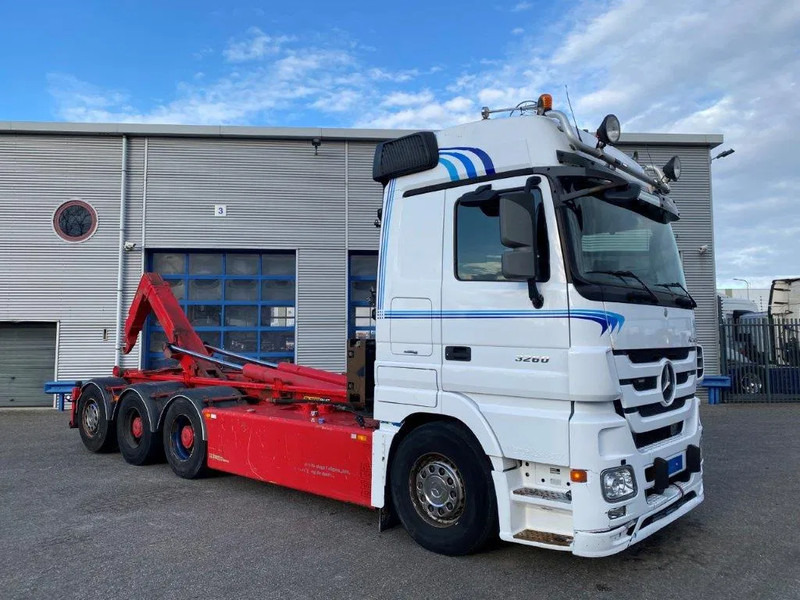 Mercedes-Benz Actros 3260 V8 / 15,9L / 8X4 / BIG AXLE / PALFINGER T26 HOOKLIFT / LIFT+LENKACHSE / FULL-AIR / AIRCO / AUTOMATIC / EURO-5 / 2013 - Крюковой мультилифт: фото 5 Mercedes-Benz Actros 3260 V8 / 15,9L / 8X4 / BIG AXLE / PALFINGER T26 HOOKLIFT / LIFT+LENKACHSE / FULL-AIR / AIRCO / AUTOMATIC / EURO-5 / 2013 - Крюковой мультилифт: фото 5