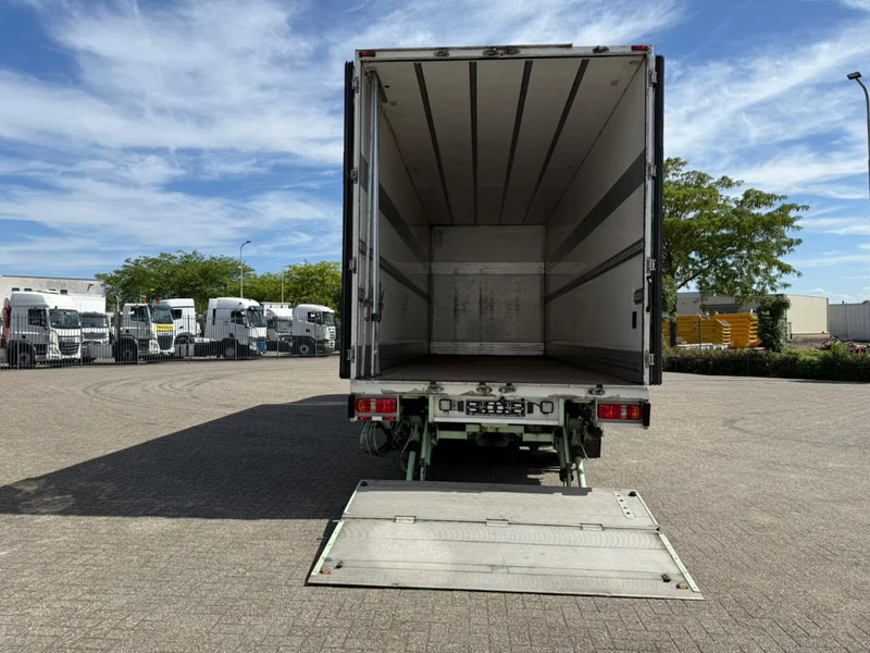 Scania R450 / RETARDER / ISOLATED GERMAN FLOWER COMBI / THROUGH-LOADING SYSTEM / 2XPLATFORM / LIFT+LENKACHSE / LWDS / EURO-6 / 2014 - Рефрижератор: фото 5 Scania R450 / RETARDER / ISOLATED GERMAN FLOWER COMBI / THROUGH-LOADING SYSTEM / 2XPLATFORM / LIFT+LENKACHSE / LWDS / EURO-6 / 2014 - Рефрижератор: фото 5