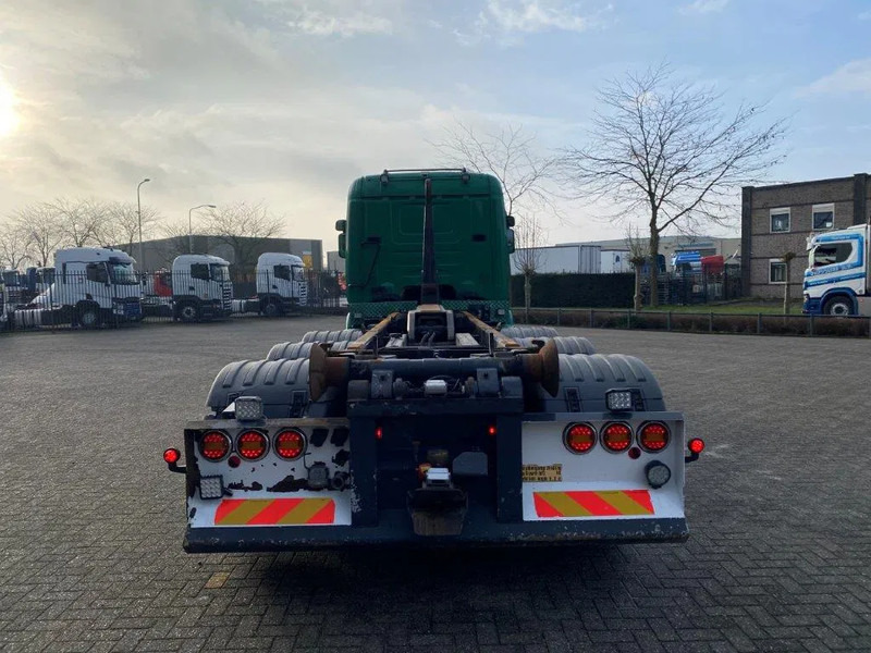 Scania R520 V8 / 8X4 / BIG AXLE / AJK HOOKLIFT 30TON / LIFT+LENKACHSE / NAVI / LEATHER / FULL-AIR / AUTOMATIC / EURO-6 / 2015 - Крюковой мультилифт: фото 4 Scania R520 V8 / 8X4 / BIG AXLE / AJK HOOKLIFT 30TON / LIFT+LENKACHSE / NAVI / LEATHER / FULL-AIR / AUTOMATIC / EURO-6 / 2015 - Крюковой мультилифт: фото 4