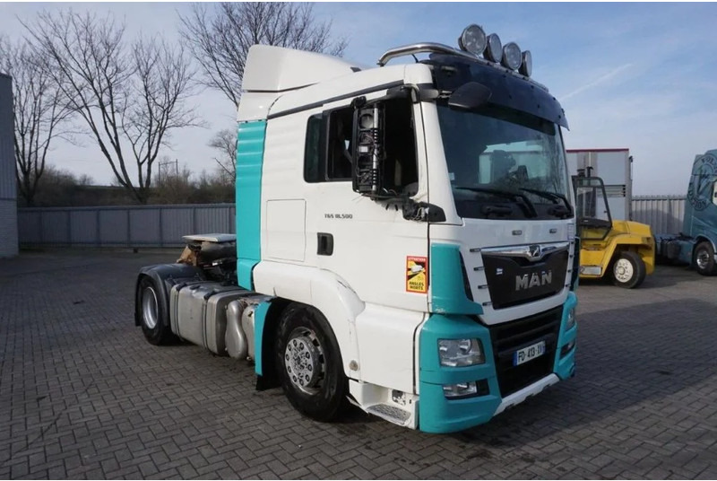 MAN TGS18.500 / AUTOMATIC / RETARDER / LOW ROOF / FULL AIR / NO DOCUMENTS / EURO-6 / 2019 - Тягач: фото 2 MAN TGS18.500 / AUTOMATIC / RETARDER / LOW ROOF / FULL AIR / NO DOCUMENTS / EURO-6 / 2019 - Тягач: фото 2