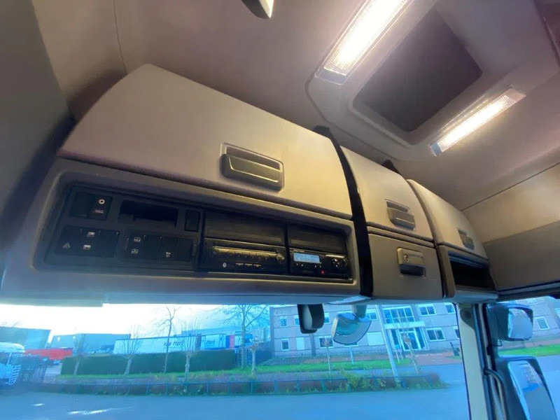 Тягач Renault T480 COMFORT / DOUBLE TANK / LWDS / AIRCO / 2XBED / AUTOMATIC / EURO-6 / 2016: фото 17