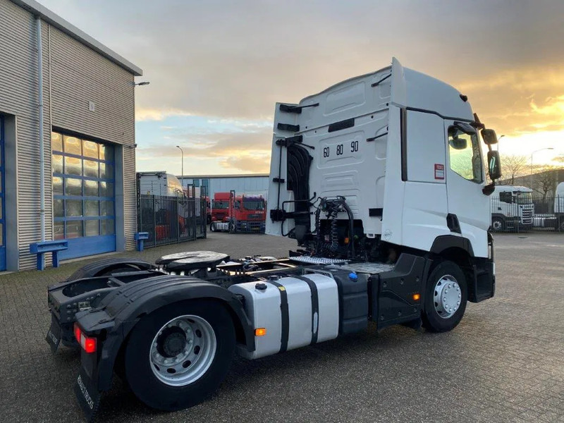 Renault T480 COMFORT / DOUBLE TANK / LWDS / AIRCO / 2XBED / AUTOMATIC / EURO-6 / 2016 - Тягач: фото 5 Renault T480 COMFORT / DOUBLE TANK / LWDS / AIRCO / 2XBED / AUTOMATIC / EURO-6 / 2016 - Тягач: фото 5