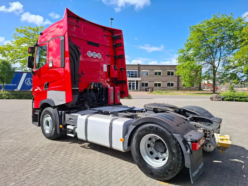 Renault T520 / RETARDER / DOUBLE TANK / TUV:19-03-2026 / PARKCOOL / ACC / LWDS / FRIDGE / AUTOMATIC / EURO-6 / 2019 - Тягач: фото 3 Renault T520 / RETARDER / DOUBLE TANK / TUV:19-03-2026 / PARKCOOL / ACC / LWDS / FRIDGE / AUTOMATIC / EURO-6 / 2019 - Тягач: фото 3