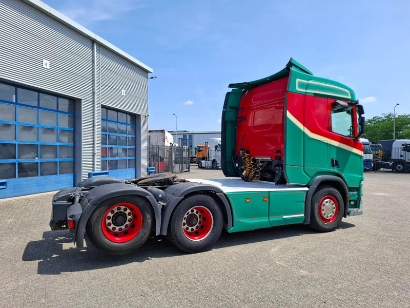 Scania NGS R580 V8 / RETARDER / HYDRAULICS / FULL-AIR / ONLY:644971 KM / LWDS / NAVI / FRIDGE / AUTOMATIC / EURO-6 / 2017 - Тягач: фото 5 Scania NGS R580 V8 / RETARDER / HYDRAULICS / FULL-AIR / ONLY:644971 KM / LWDS / NAVI / FRIDGE / AUTOMATIC / EURO-6 / 2017 - Тягач: фото 5