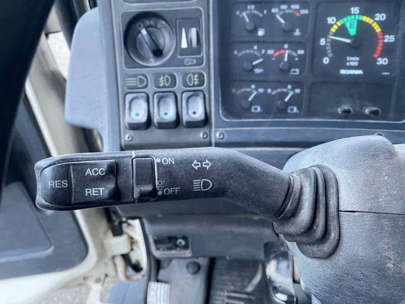 Тягач Scania T114-340 / ONLY:207529 KM / GOOD CONDITION / OLD TACHO / MANUAL / EURO-2 / 1998: фото 15