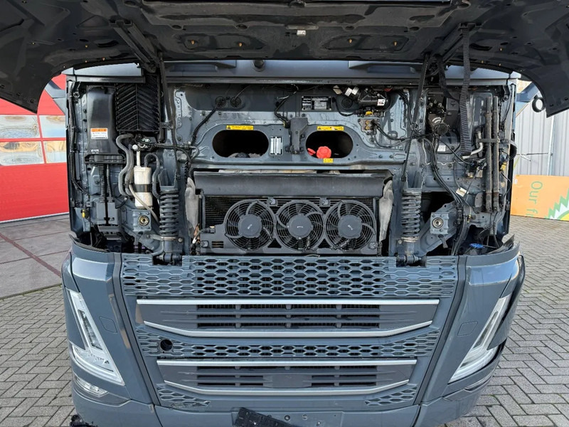 Volvo FH5-460 / VEB+ / HYDRAULICS / I-PARKCOOL / ONLY:188538 KM / FULL-AIR / ACC / LWDS / AUTOMATIC / EURO-6 / 2023 - Тягач: фото 5 Volvo FH5-460 / VEB+ / HYDRAULICS / I-PARKCOOL / ONLY:188538 KM / FULL-AIR / ACC / LWDS / AUTOMATIC / EURO-6 / 2023 - Тягач: фото 5