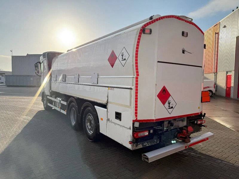 Volvo FH5-500 6X2 / ENGINE RUNNING / LIFT+LENKACHSE / FULL AIR / ADR / EUROTANK / 9-TON FRONT AXLE / I-SAVE / EURO-6 / 2022 - Грузовик-цистерна: фото 3 Volvo FH5-500 6X2 / ENGINE RUNNING / LIFT+LENKACHSE / FULL AIR / ADR / EUROTANK / 9-TON FRONT AXLE / I-SAVE / EURO-6 / 2022 - Грузовик-цистерна: фото 3