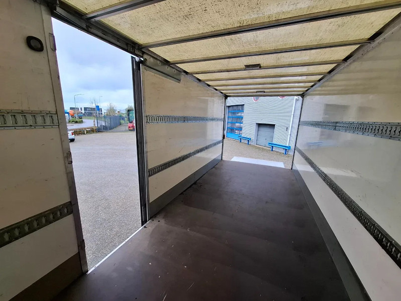 Грузовик с закрытым кузовом Volvo FL 240 / ONLY:340697 KM / BIG PLATFORM 2TON / TUV:29-01-2026 / LWDS / NAVI / SIDE DOOR / AUTOMATIC / EURO-6 / 2018: фото 8 Грузовик с закрытым кузовом Volvo FL 240 / ONLY:340697 KM / BIG PLATFORM 2TON / TUV:29-01-2026 / LWDS / NAVI / SIDE DOOR / AUTOMATIC / EURO-6 / 2018: фото 8