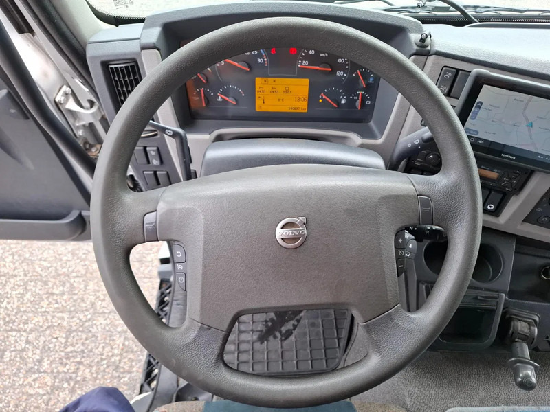 Грузовик с закрытым кузовом Volvo FL 240 / ONLY:340697 KM / BIG PLATFORM 2TON / TUV:29-01-2026 / LWDS / NAVI / SIDE DOOR / AUTOMATIC / EURO-6 / 2018: фото 20 Грузовик с закрытым кузовом Volvo FL 240 / ONLY:340697 KM / BIG PLATFORM 2TON / TUV:29-01-2026 / LWDS / NAVI / SIDE DOOR / AUTOMATIC / EURO-6 / 2018: фото 20