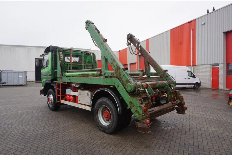 Volvo FM12-420 / ENGINE RUNNING / 4X4 / HYDRAULICS / BIG AXLE / ONLY:510426 KM / FULL STEEL / EURO-3 / 2001 - Портальный бункеровоз: фото 5 Volvo FM12-420 / ENGINE RUNNING / 4X4 / HYDRAULICS / BIG AXLE / ONLY:510426 KM / FULL STEEL / EURO-3 / 2001 - Портальный бункеровоз: фото 5