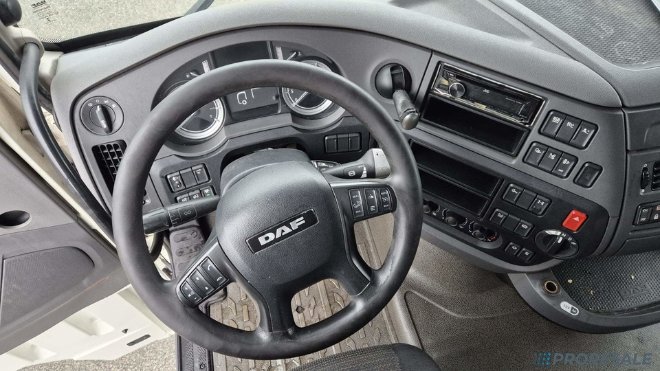 DAF XF 460 FT LOW DECK SSC EURO 6 - Тягач: фото 4 DAF XF 460 FT LOW DECK SSC EURO 6 - Тягач: фото 4