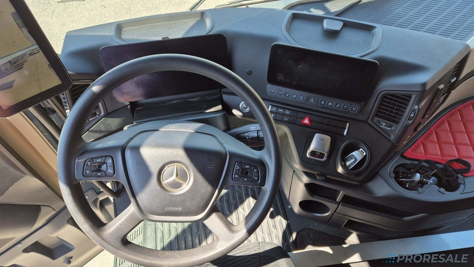 MERCEDES-BENZ ACTROS 1842 GIGA SPACE EURO 6 - Тягач: фото 4 MERCEDES-BENZ ACTROS 1842 GIGA SPACE EURO 6 - Тягач: фото 4