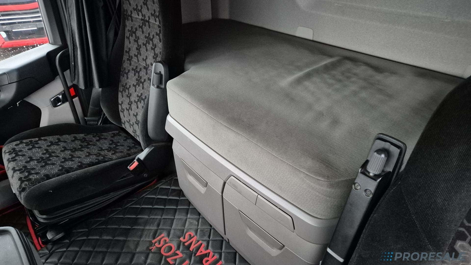 SCANIA R450 N323 NGS TOP LINE EURO 6 - Тягач: фото 5 SCANIA R450 N323 NGS TOP LINE EURO 6 - Тягач: фото 5