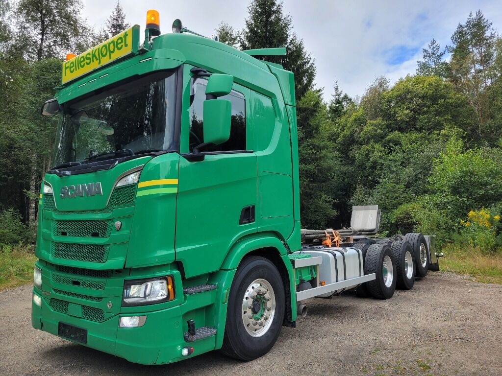 Chassi Scania R580 V8 Tridem - Грузовик-шасси: фото 1 Chassi Scania R580 V8 Tridem - Грузовик-шасси: фото 1