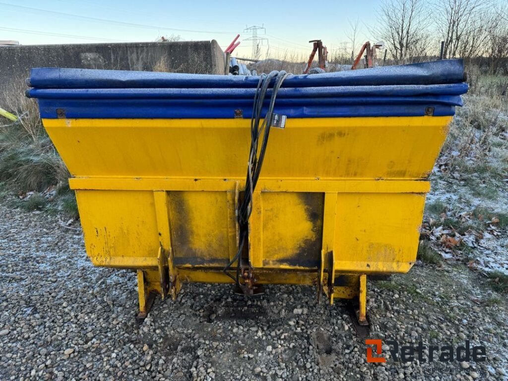Falköping TC16 Saltspreder / Salt spreader - Строительное оборудование: фото 4 Falköping TC16 Saltspreder / Salt spreader - Строительное оборудование: фото 4