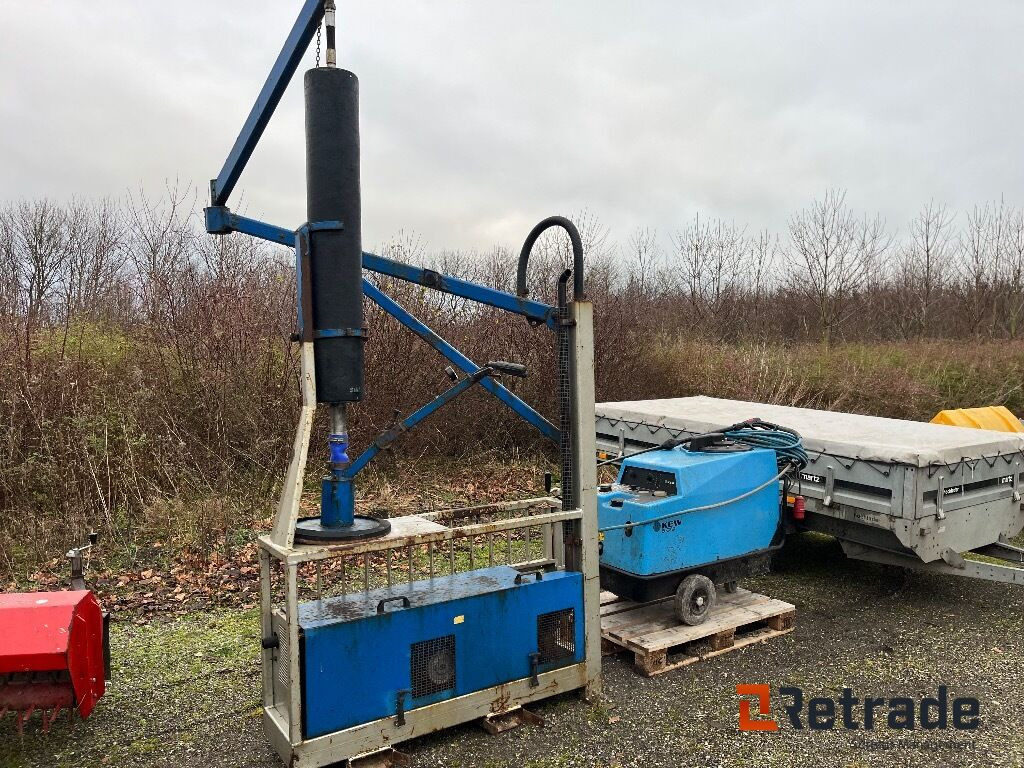 Forskelligt udstyr AL- VAC AL - VAC Vacum fliselægger - Строительное оборудование: фото 1 Forskelligt udstyr AL- VAC AL - VAC Vacum fliselægger - Строительное оборудование: фото 1