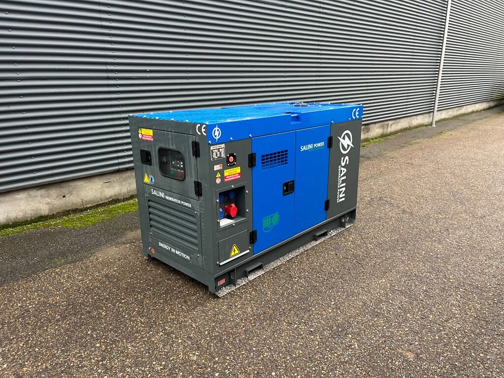 Generator SALANI Power Energi Diesel Generator - VG - R30 37,5 KVA - 33 KW - Электрогенератор: фото 1 Generator SALANI Power Energi Diesel Generator - VG - R30 37,5 KVA - 33 KW - Электрогенератор: фото 1