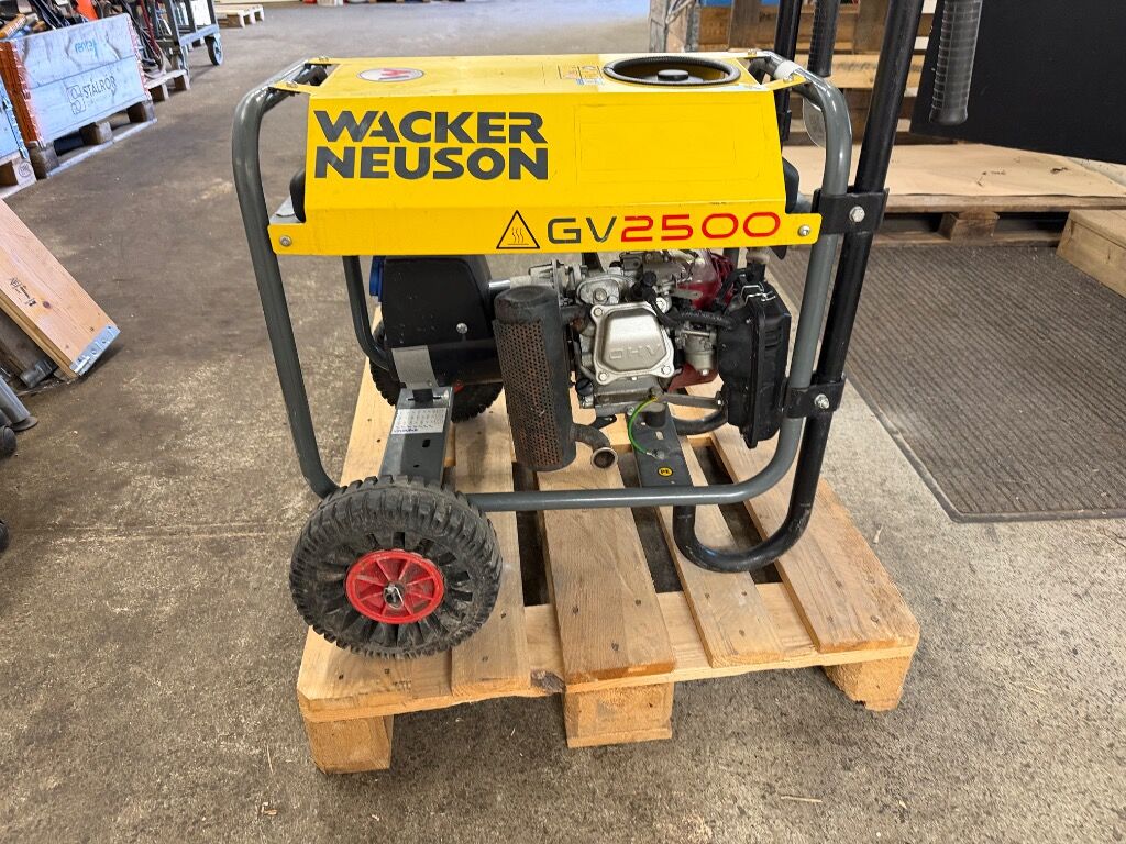Generator Wacker Neuson - Электрогенератор: фото 1 Generator Wacker Neuson - Электрогенератор: фото 1