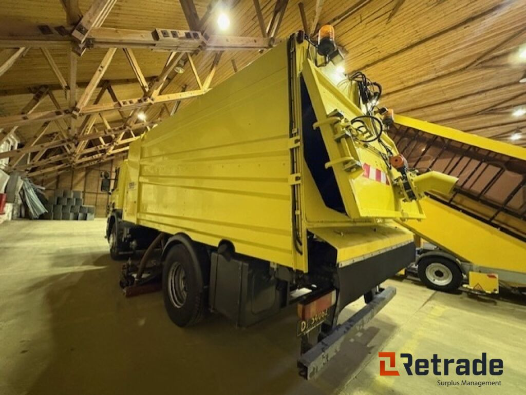 Glykol suger - Scania P310 med Bucher STKF 9500 på bygg! - Мусоровоз: фото 4 Glykol suger - Scania P310 med Bucher STKF 9500 på bygg! - Мусоровоз: фото 4