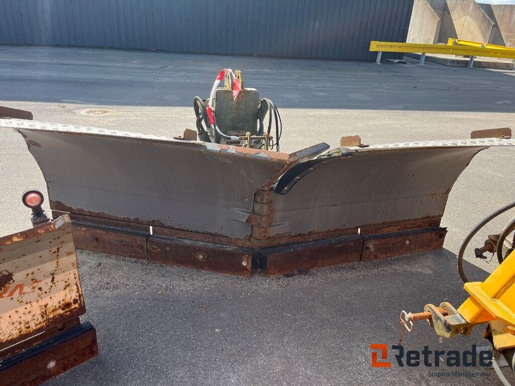 Holm KHV-2,8 V-plov til traktorfrontlift. - Строительное оборудование: фото 4 Holm KHV-2,8 V-plov til traktorfrontlift. - Строительное оборудование: фото 4