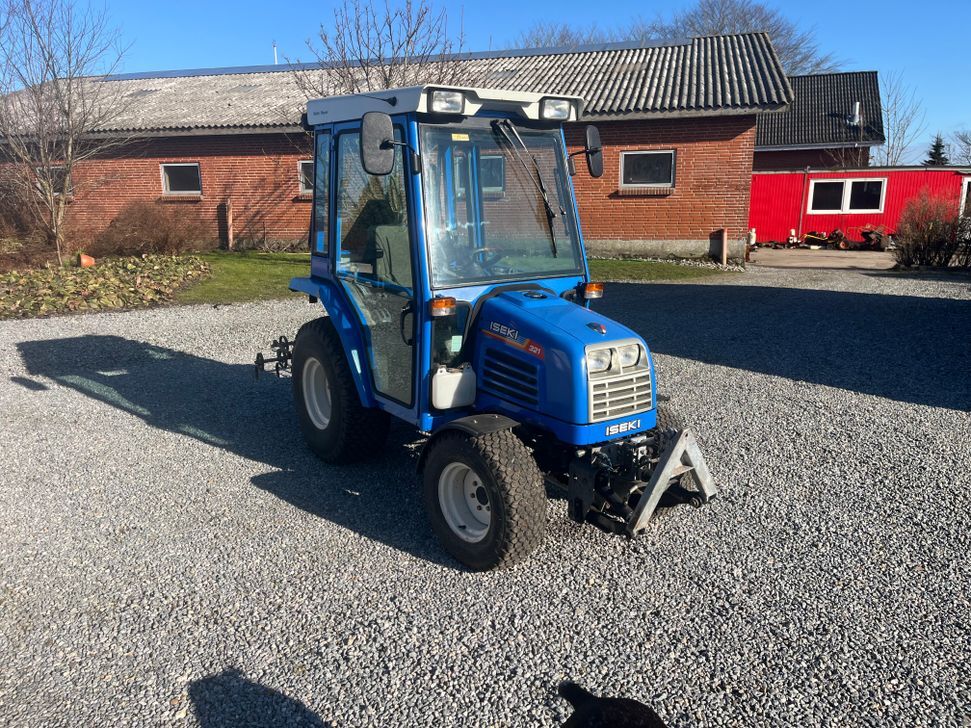 ISEKI 321 Minitraktor Multimaskine / ISEKI 321 Mini tractor Multimachine - Трактор: фото 3 ISEKI 321 Minitraktor Multimaskine / ISEKI 321 Mini tractor Multimachine - Трактор: фото 3