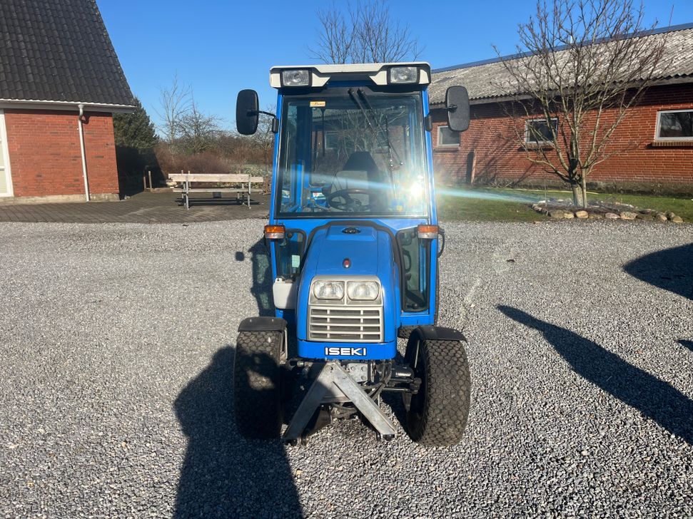 ISEKI 321 Minitraktor Multimaskine / ISEKI 321 Mini tractor Multimachine - Трактор: фото 2 ISEKI 321 Minitraktor Multimaskine / ISEKI 321 Mini tractor Multimachine - Трактор: фото 2