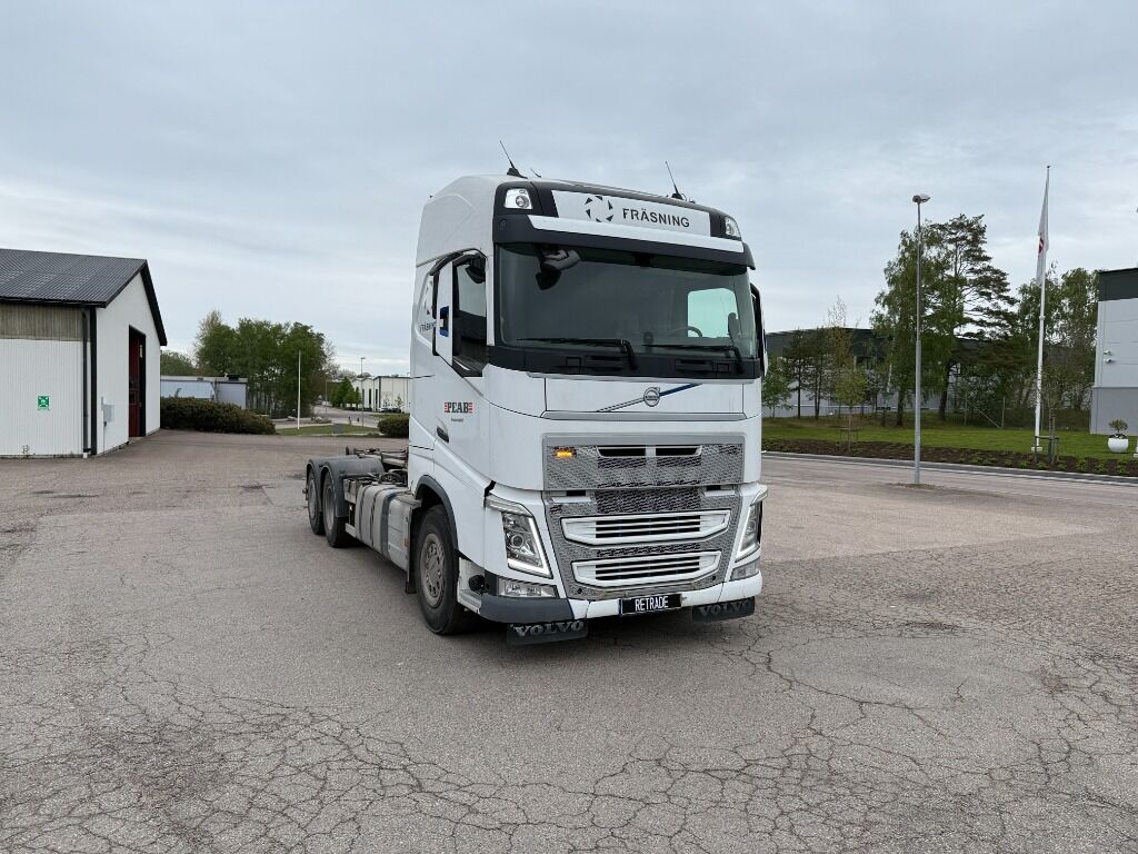 Lastbil Volvo FH 6X2 - Крюковой мультилифт: фото 2 Lastbil Volvo FH 6X2 - Крюковой мультилифт: фото 2