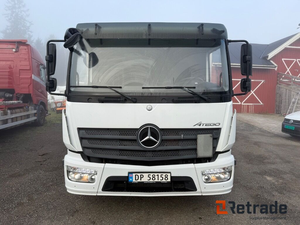 Lastebil Mercedes-Benz Atego EURO 6 Lav kilometer stand med baklem leveres ferdig EU - Грузовик бортовой/ Платформа: фото 2 Lastebil Mercedes-Benz Atego EURO 6 Lav kilometer stand med baklem leveres ferdig EU - Грузовик бортовой/ Платформа: фото 2