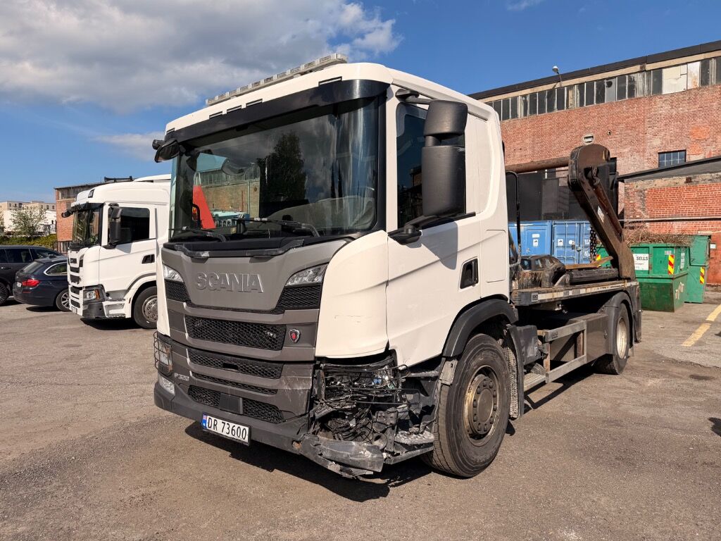 Lift dumper SCANIA P 320 Repobjekt - Портальный бункеровоз: фото 1 Lift dumper SCANIA P 320 Repobjekt - Портальный бункеровоз: фото 1