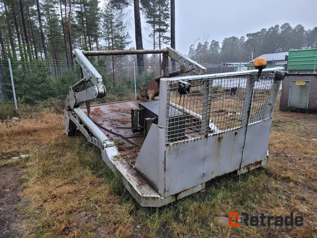 Liftdumper Joab med utskjut för 2 containers - Система портальной погрузки/ Мультилифт: фото 2 Liftdumper Joab med utskjut för 2 containers - Система портальной погрузки/ Мультилифт: фото 2