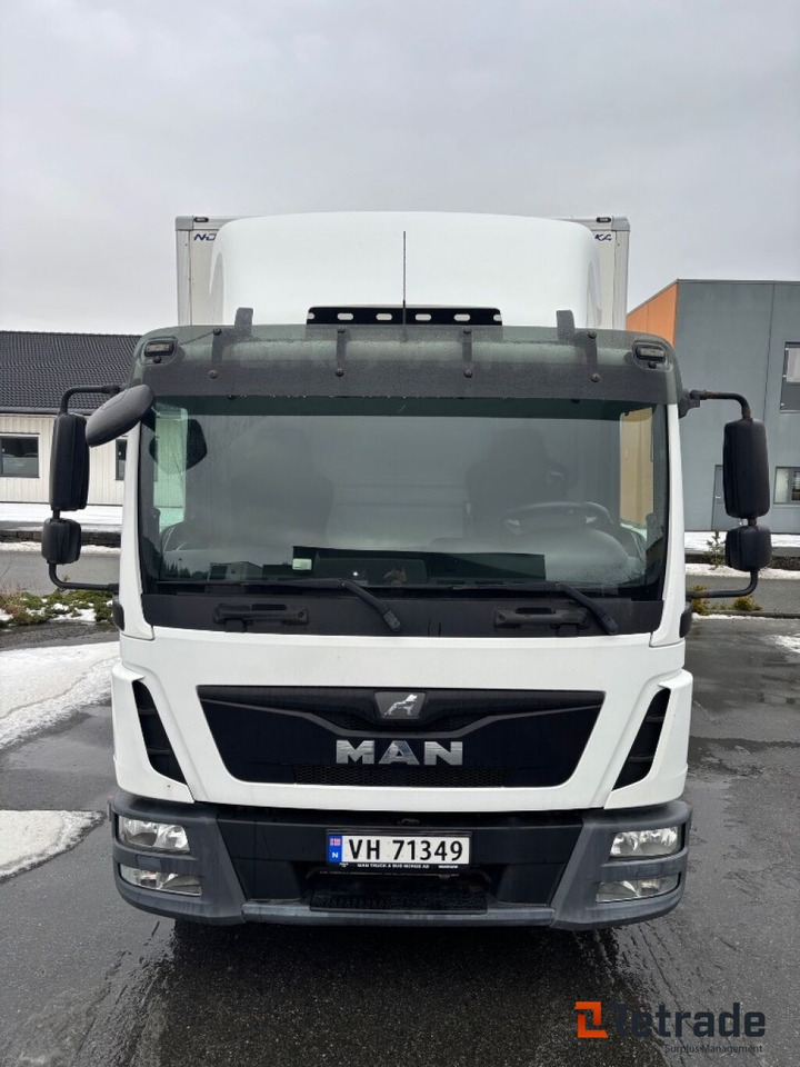 MAN TGL8.220 Skapbil, 2015, - Грузовик с закрытым кузовом: фото 2 MAN TGL8.220 Skapbil, 2015, - Грузовик с закрытым кузовом: фото 2