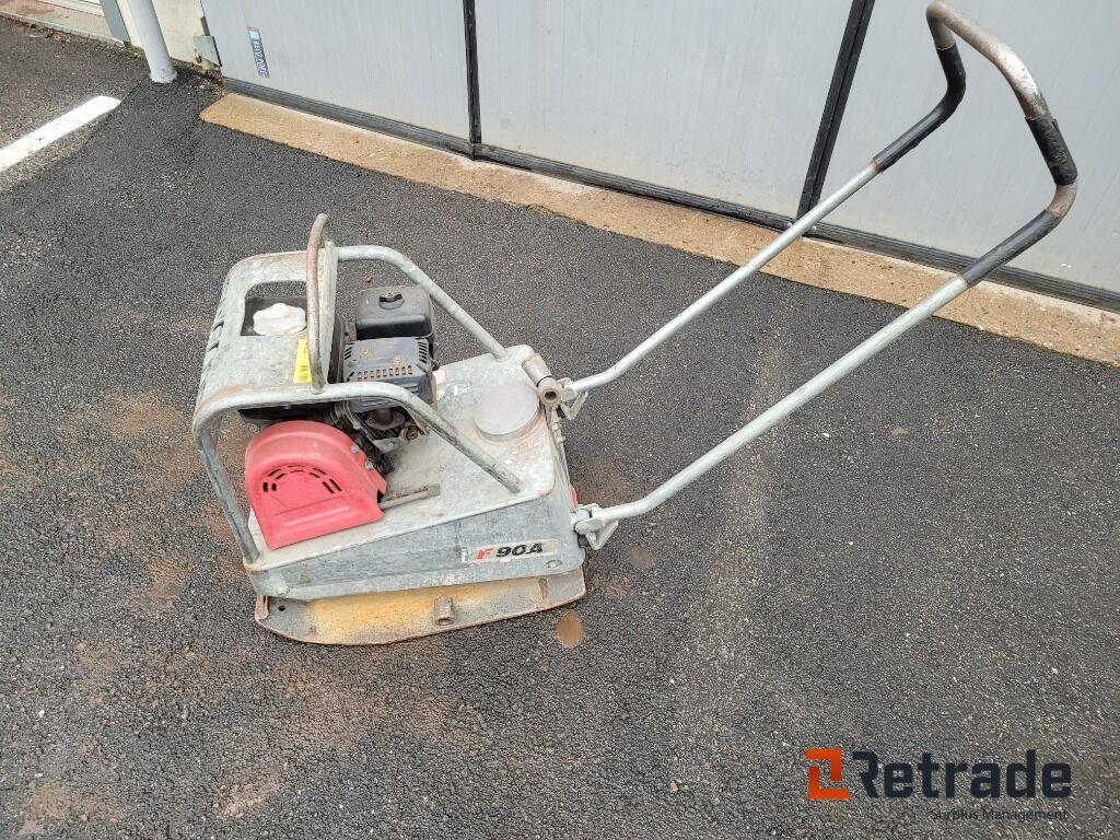 Markvibrator vibroplatta Swepac F90A - Строительное оборудование: фото 5 Markvibrator vibroplatta Swepac F90A - Строительное оборудование: фото 5