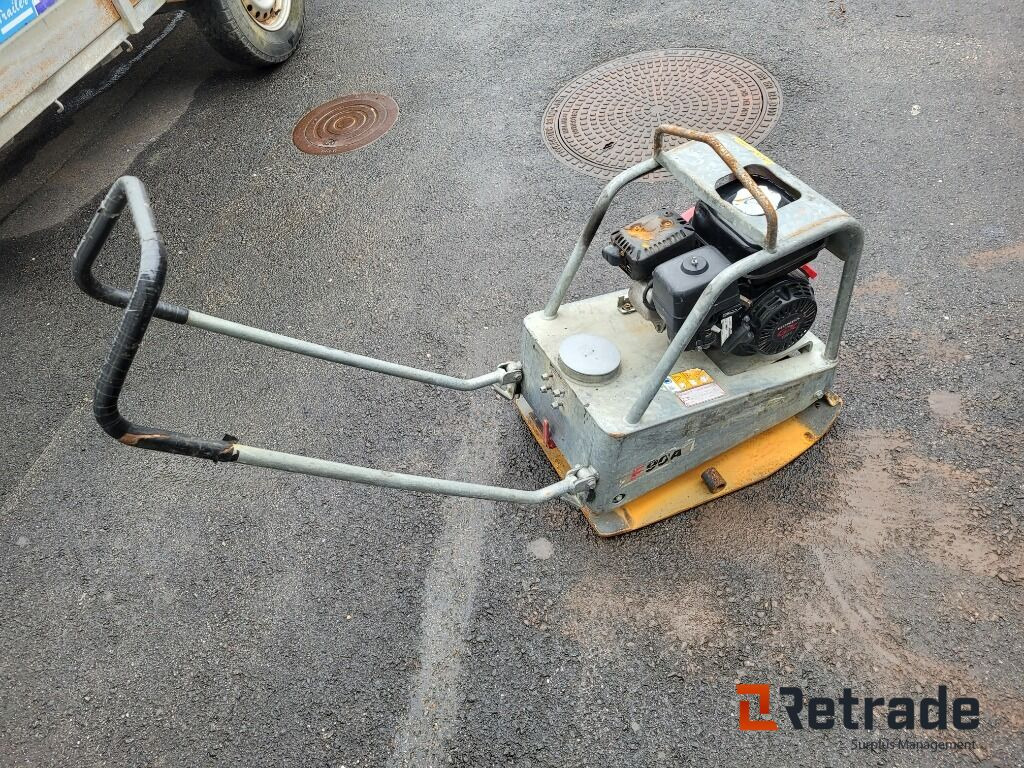 Markvibrator vibroplatta Swepac F90A - Строительное оборудование: фото 3 Markvibrator vibroplatta Swepac F90A - Строительное оборудование: фото 3