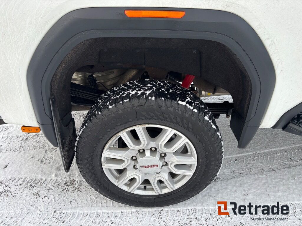 Легковой автомобиль Pickup GMC Sierra 2500HD  6.6 Duramax diesel - 2021: фото 20