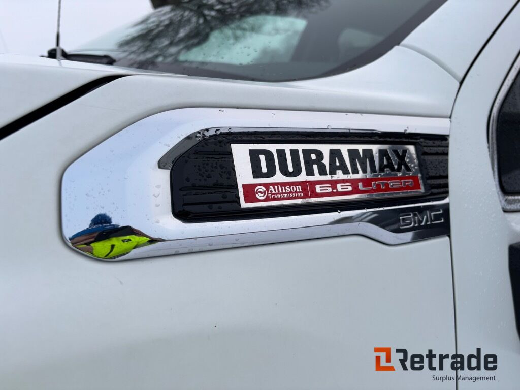 Легковой автомобиль Pickup GMC Sierra 2500HD  6.6 Duramax diesel - 2021: фото 12