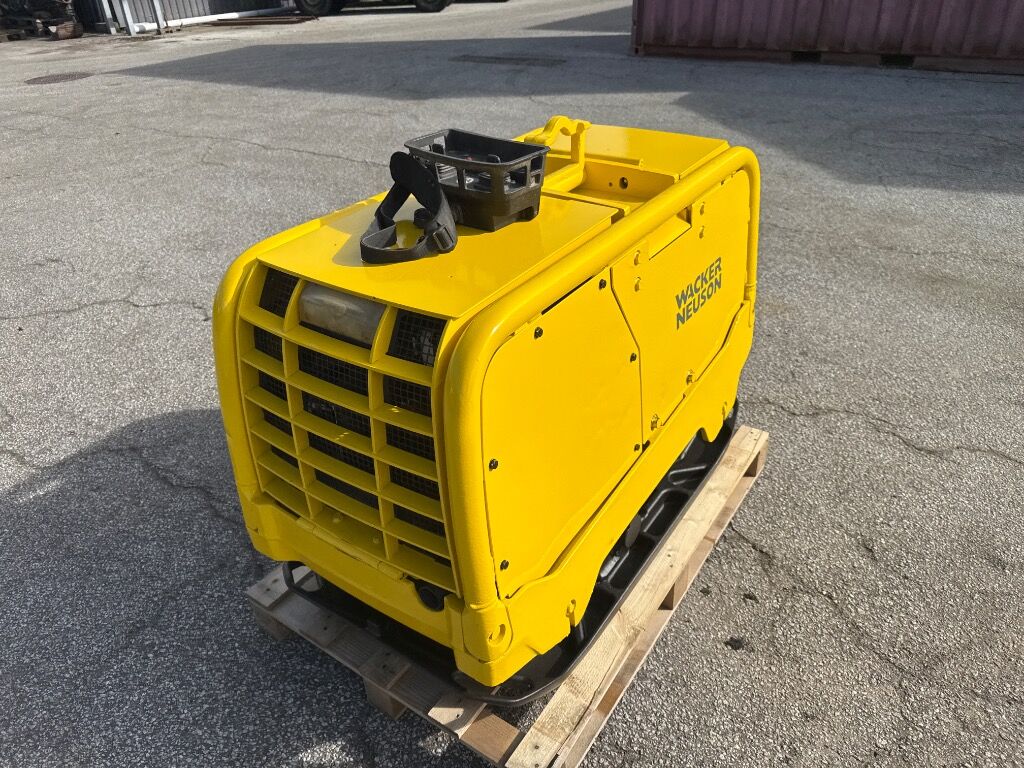 Pladevibrator Wacker Neuson Dpu80 R Remote - Виброплита: фото 3 Pladevibrator Wacker Neuson Dpu80 R Remote - Виброплита: фото 3