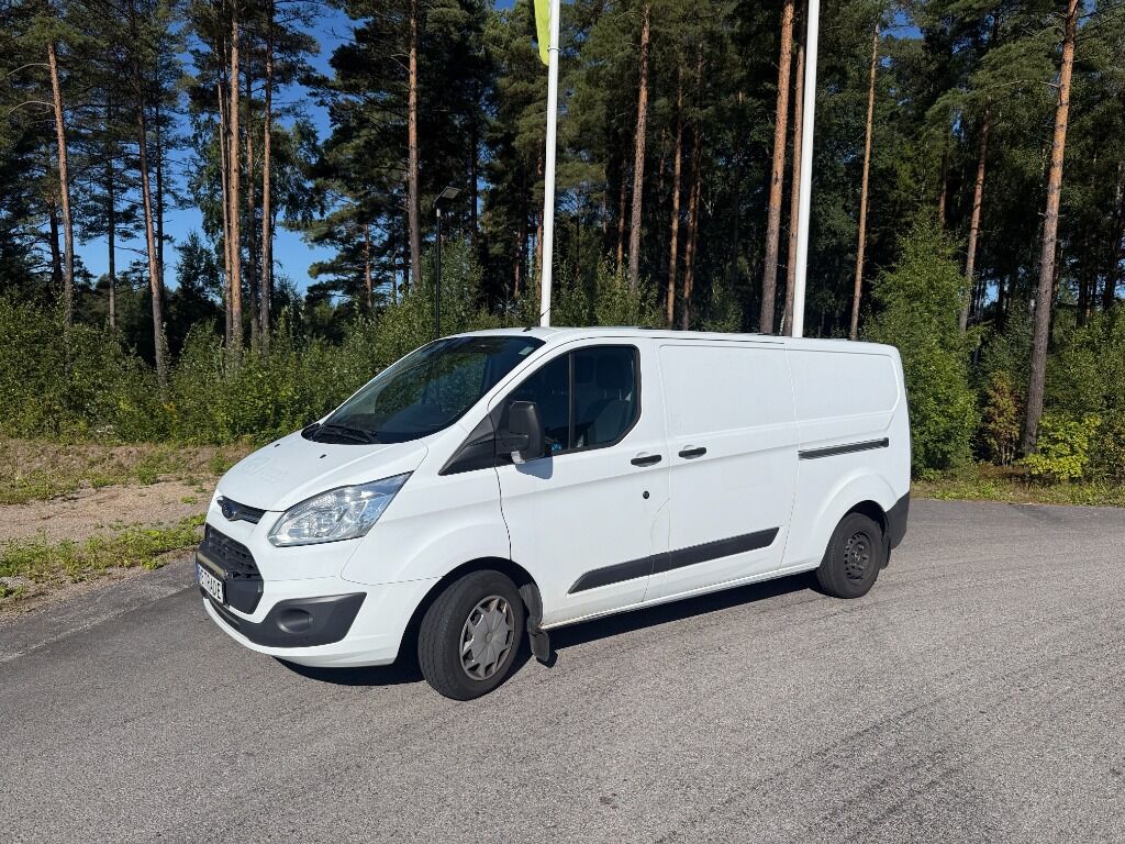 Skåpbil FORD Transit Custom - Грузовик с закрытым кузовом: фото 1 Skåpbil FORD Transit Custom - Грузовик с закрытым кузовом: фото 1