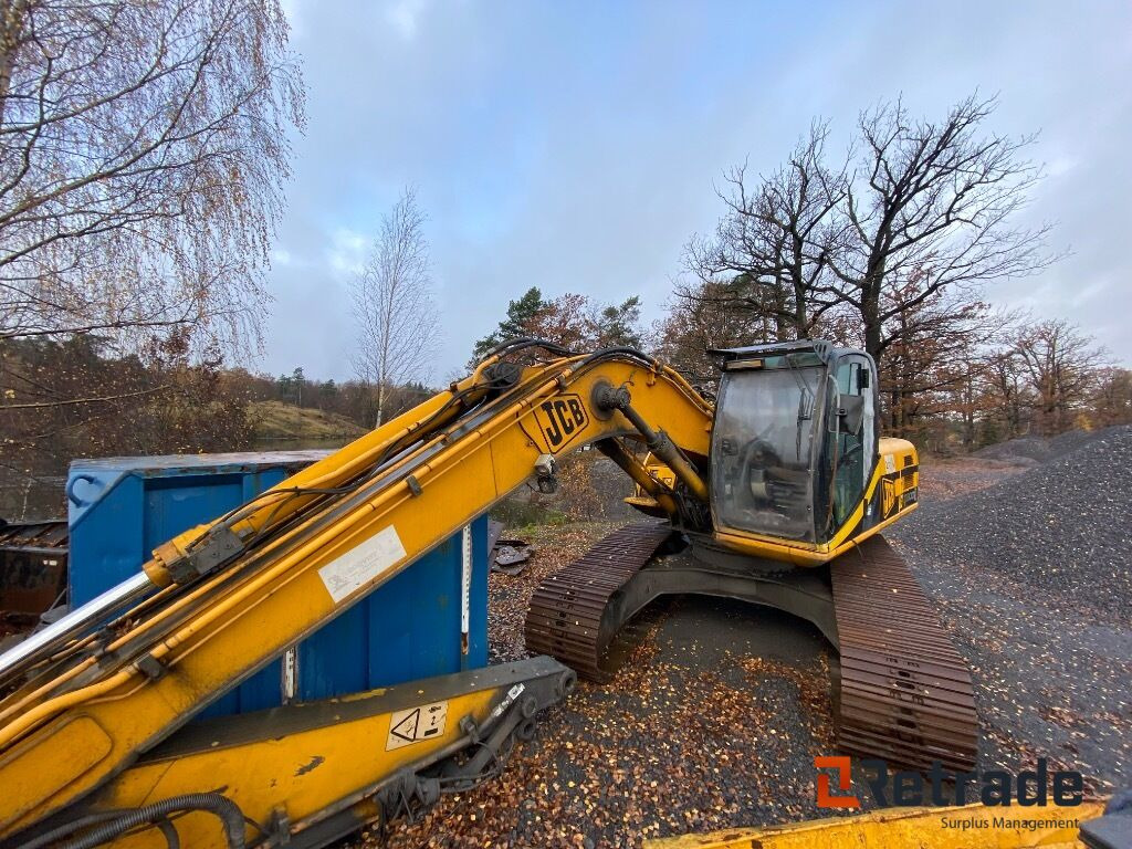 Bandgrävmaskin JCB JS200 - Строительная техника: фото 1 Bandgrävmaskin JCB JS200 - Строительная техника: фото 1