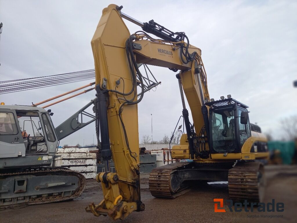 Caterpillar 330D LME gravemaskine - Строительная техника: фото 1 Caterpillar 330D LME gravemaskine - Строительная техника: фото 1