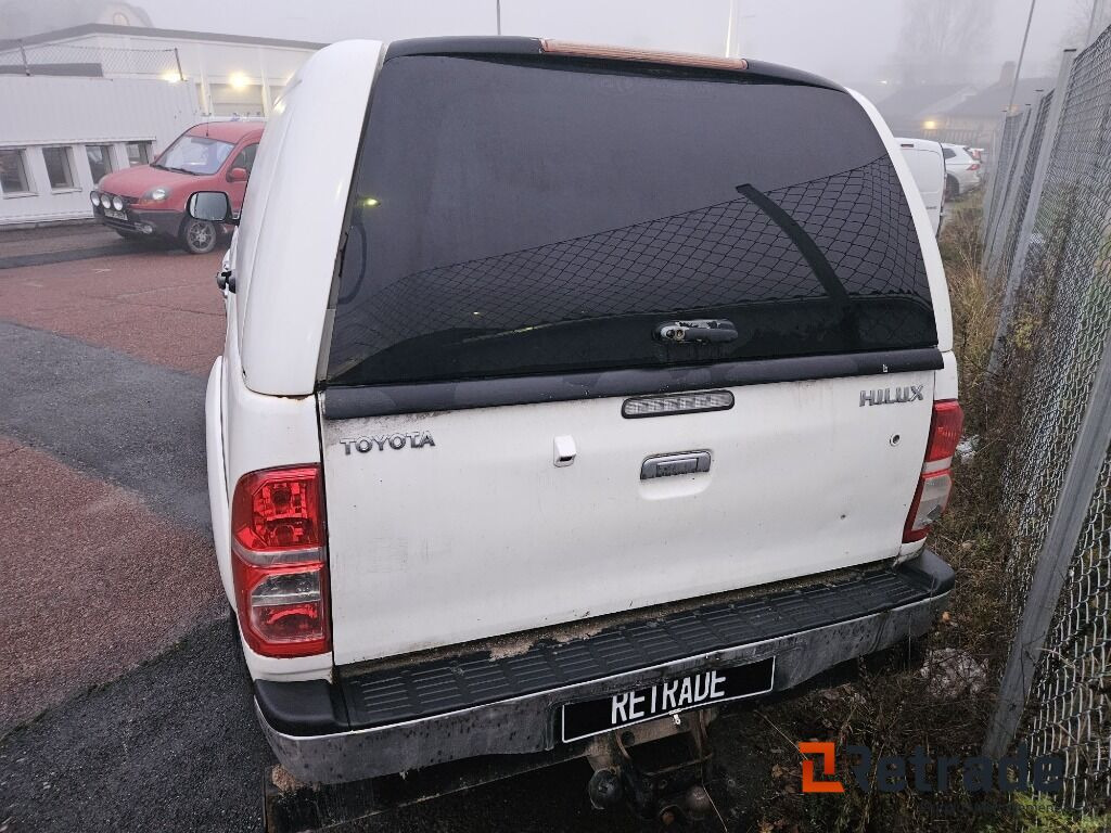 Toyota Hilux 3.0 Dubbelhytt 4wd - Легковой автомобиль: фото 4 Toyota Hilux 3.0 Dubbelhytt 4wd - Легковой автомобиль: фото 4